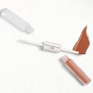 Give Them Lala Lip Duo - Birthday Suit‎ - BRAND NEW!
NEVER USED! makeup lipstick